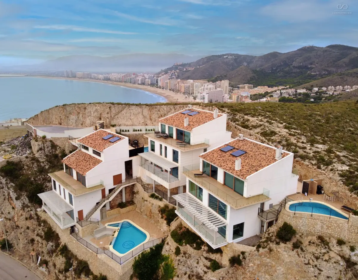 3 Villas de lujo “Colina del Sol”